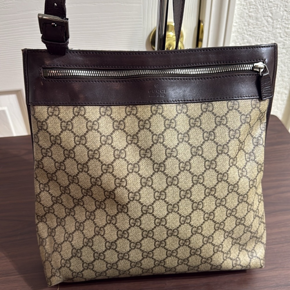 Gucci Monogram Vintage PVC Leather - Picture 3 of 10